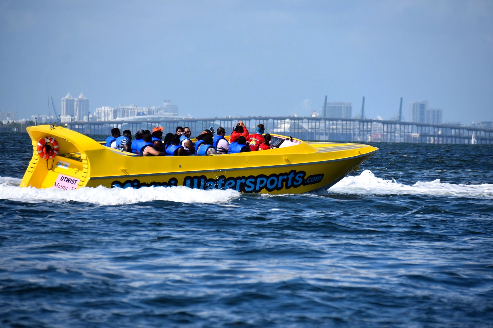 Speed Boat at Miami Parasail — Miami, Dinner Key Marina